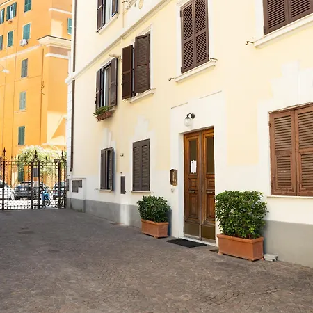 Policlinico Metro B Gæstehus 4*